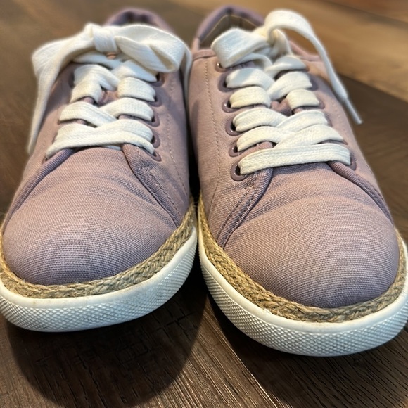 Vionic Sunny Hattie Casual Lace Up Shoes Sneakers Purple Canvas Women’s Size 6 - Picture 3 of 8